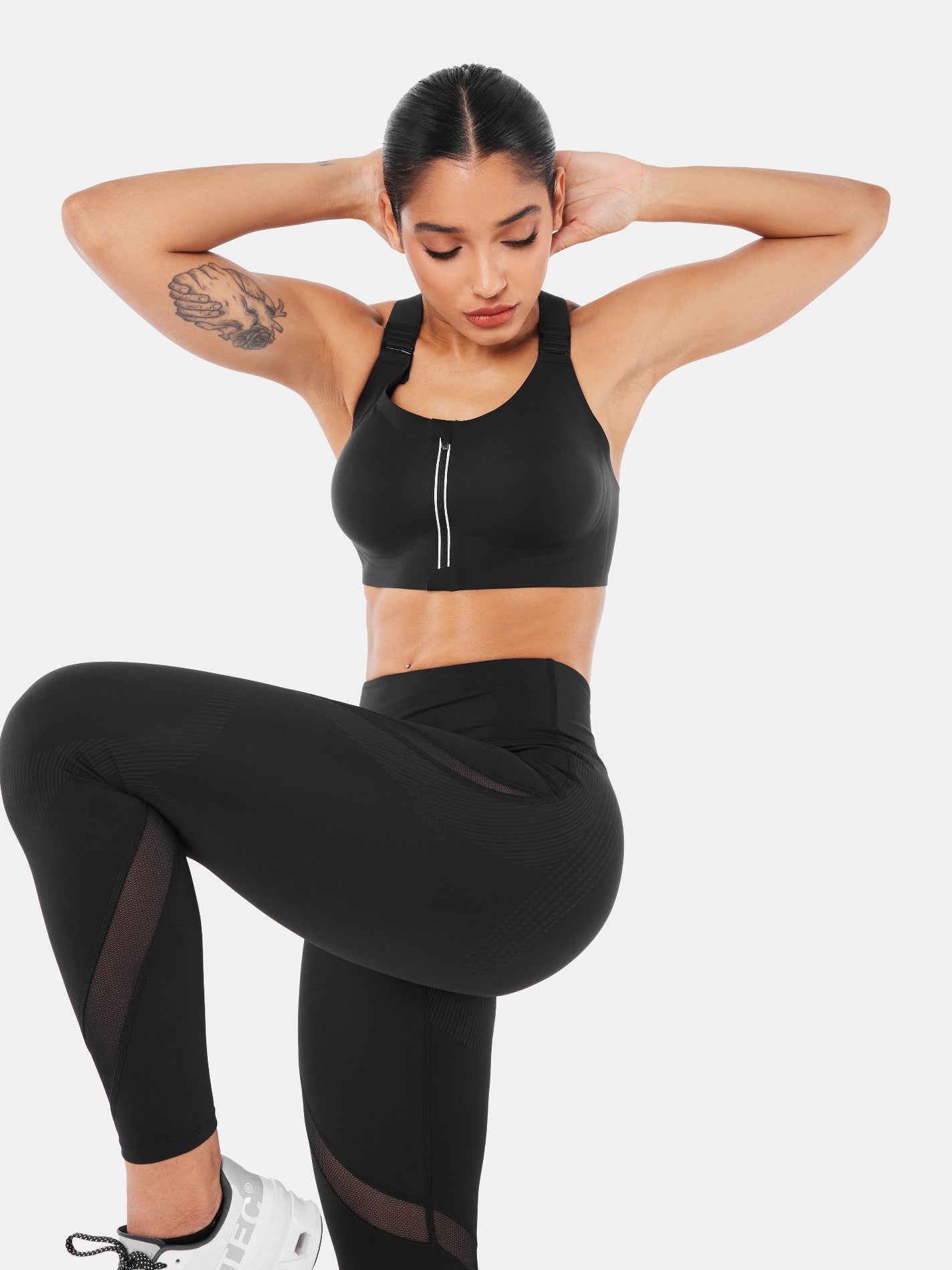 SpeedDry™ Front Zip Sports Bra